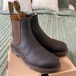 Dr. Marten 2976 Crazy Horse Leather Chelsea Boots